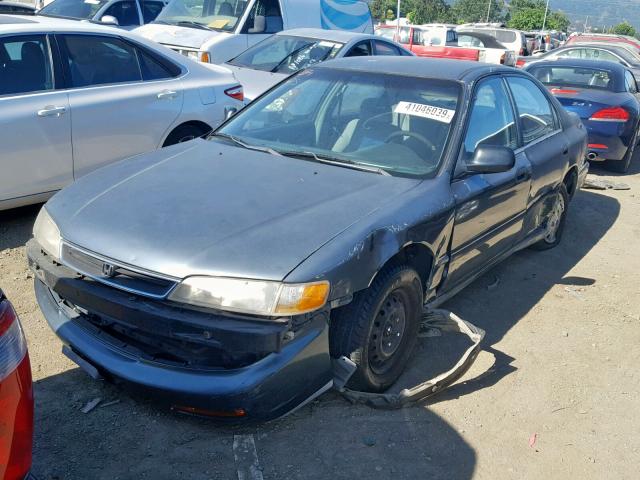 1HGCD5628TA036073 - 1996 HONDA ACCORD DX GREEN photo 2