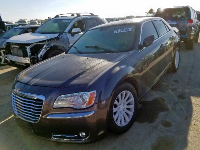 2C3CCAAG1DH712190 - 2013 CHRYSLER 300 GRAY photo 2