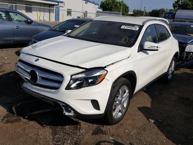 WDCTG4GB6FJ095782 - 2015 MERCEDES-BENZ GLA 250 4M WHITE photo 2