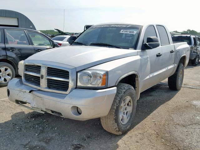 1D7HW48KX6S513676 - 2006 DODGE DAKOTA QUA GRAY photo 2