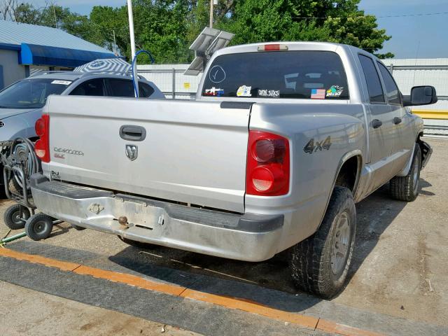 1D7HW48KX6S513676 - 2006 DODGE DAKOTA QUA GRAY photo 4