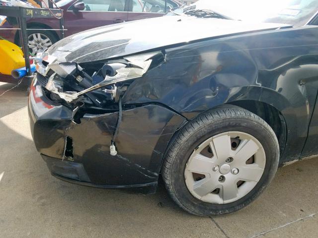 1FAHP32N88W293329 - 2008 FORD FOCUS S/SE BLACK photo 9