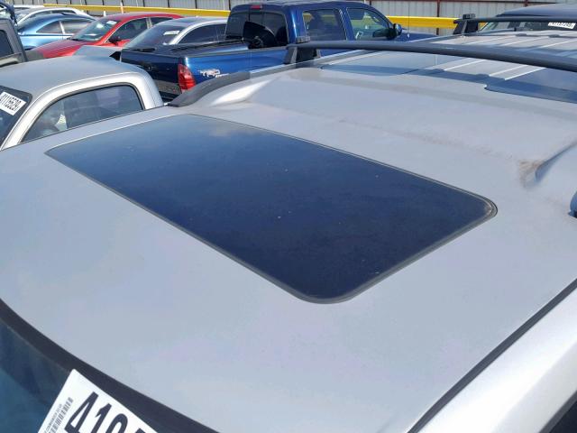 1J8HG58238C190669 - 2008 JEEP COMMANDER SILVER photo 9