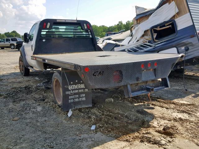 1FDAF57R08EC25355 - 2008 FORD F550 SUPER WHITE photo 3