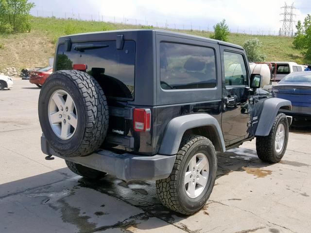 1C4AJWAG5EL143936 - 2014 JEEP WRANGLER S შავი ფოტო 4