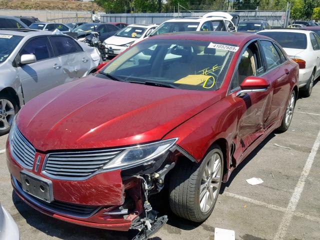 3LN6L2LU8DR814670 - 2013 LINCOLN MKZ HYBRID RED photo 2