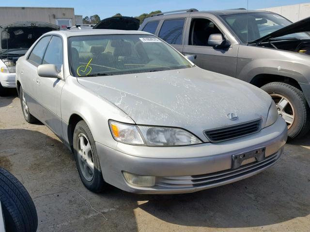 JT8BF28G3W5021648 - 1998 LEXUS ES 300 GOLD photo 1