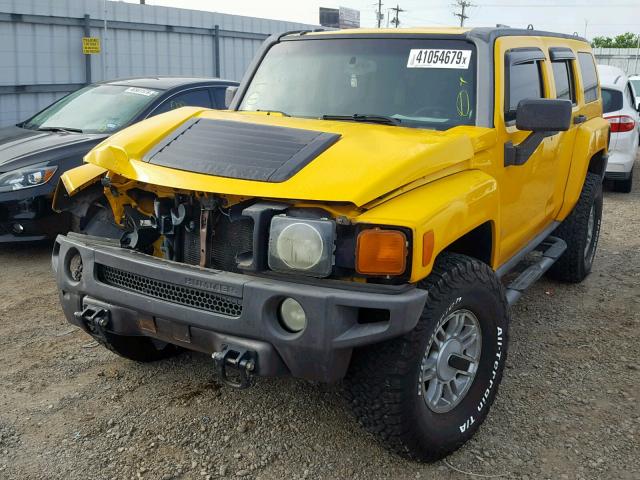 5GTDN136168109420 - 2006 HUMMER H3 YELLOW photo 2