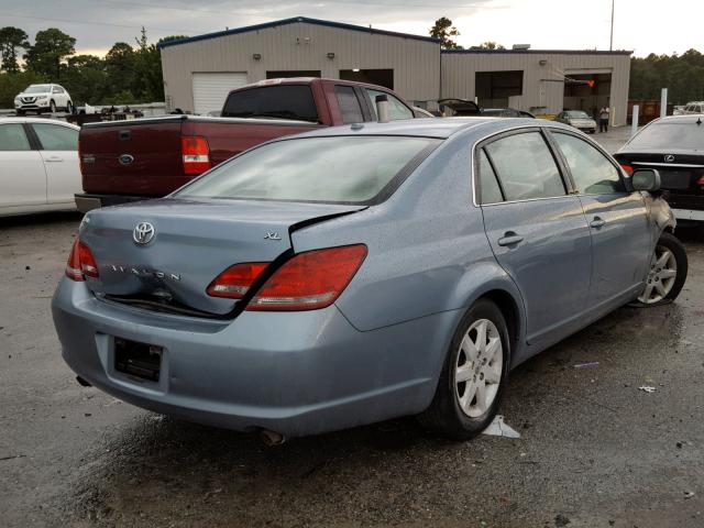 4T1BK36B69U348819 - 2009 TOYOTA AVALON XL BLUE photo 4