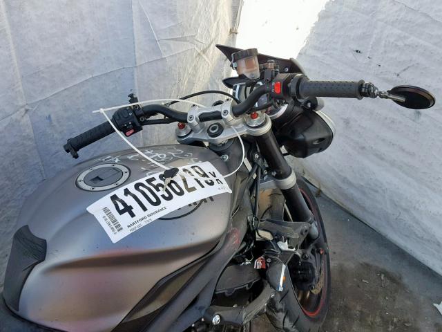 SMTL03NE9FT675793 - 2015 TRIUMPH MOTORCYCLE STREET TRI GRAY photo 5