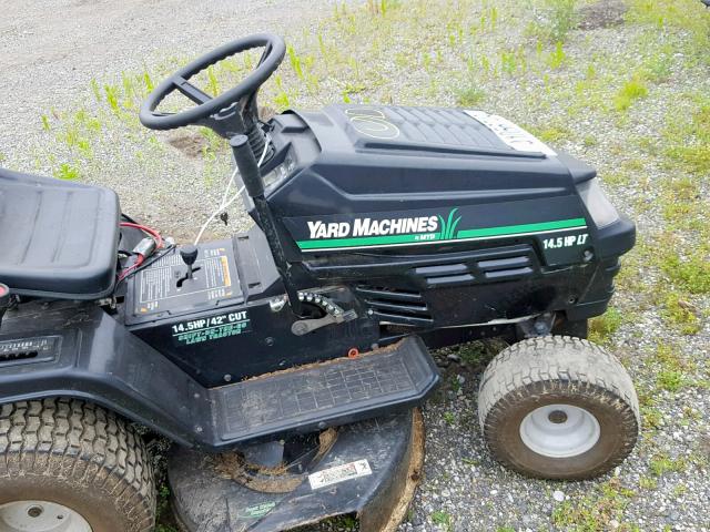 1D260B40144 - 2011 YARD LAWNMOWER BLACK photo 5