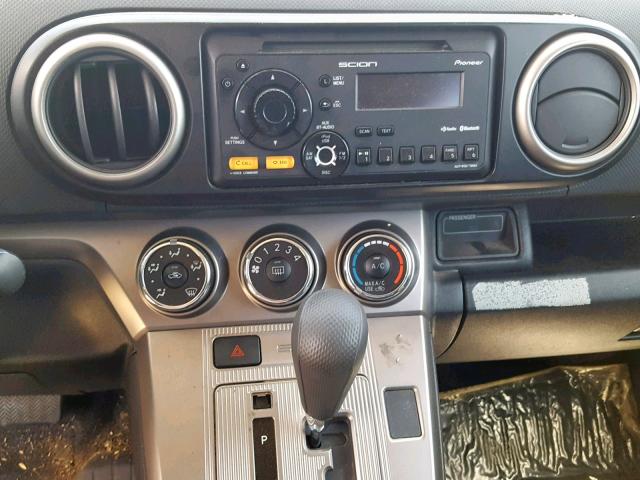 JTLZE4FE1DJ037842 - 2013 TOYOTA SCION XB 银色 照片 9