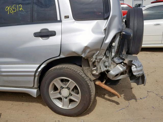 2CNBE634846905087 - 2004 CHEVROLET TRACKER LT SILVER photo 9