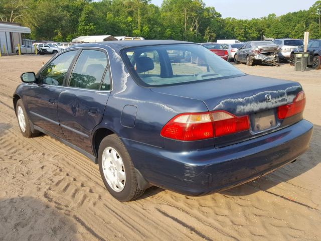 1HGCG5641YA138332 - 2000 HONDA ACCORD LX BLUE photo 3