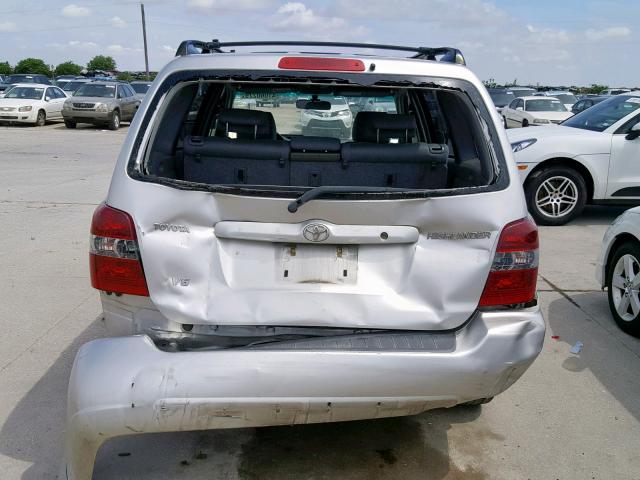 JTEGP21A560117252 - 2006 TOYOTA HIGHLANDER SILVER photo 9