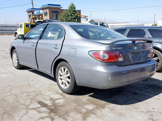 JTHBF30G320086623 - 2002 LEXUS ES 300 GREEN photo 3