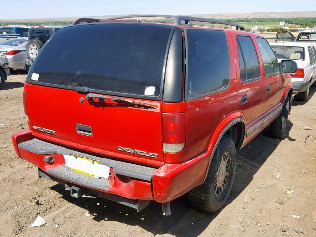 1GNDT13W112201143 - 2001 CHEVROLET BLAZER RED photo 4