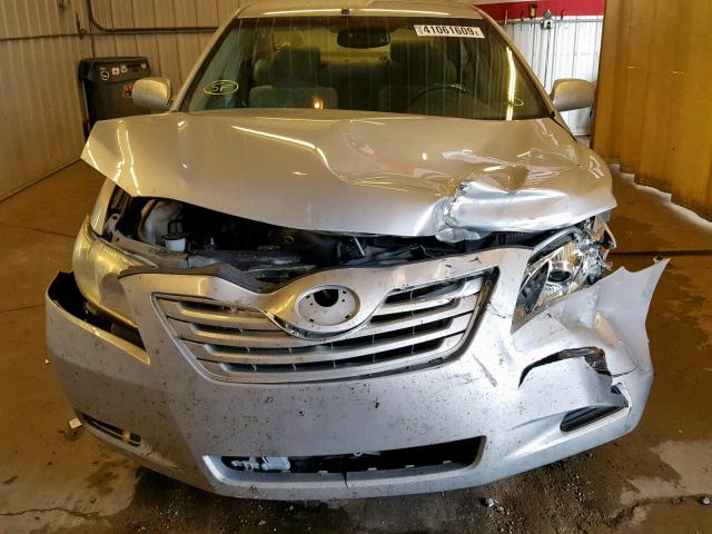 4T1BE46K67U070238 - 2007 TOYOTA CAMRY NEW SILVER photo 9