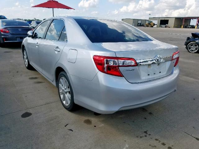 4T4BF1FK1CR220705 - 2012 TOYOTA CAMRY BASE SILVER photo 3