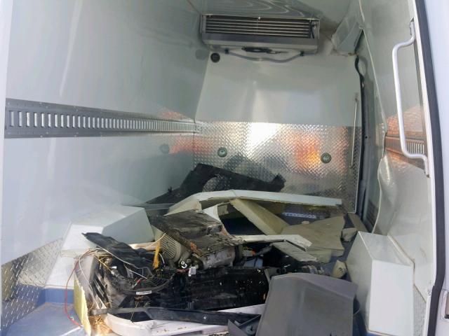 WD3PE7CD9HP569241 - 2017 MERCEDES-BENZ SPRINTER 2 WHITE photo 6