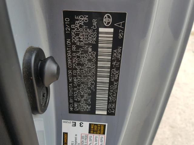 JTKJF5C72B3016042 - 2011 TOYOTA SCION TC 银色 照片 10