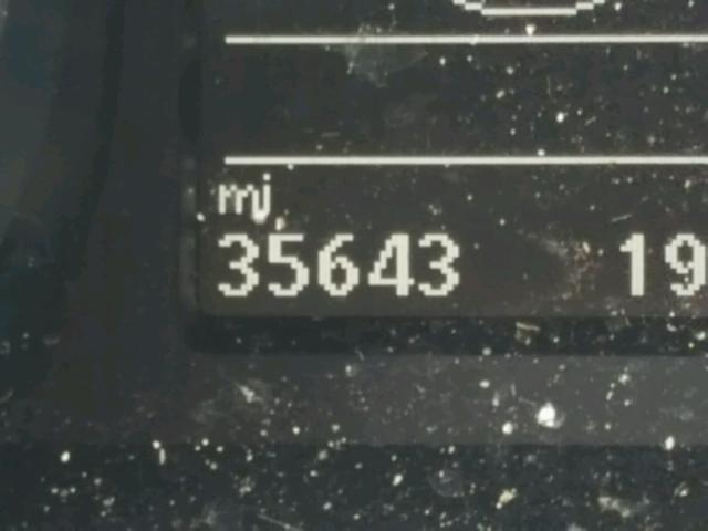 1VWDT7A31HC023935 - 2017 VOLKSWAGEN PASSAT R-L SILVER photo 8