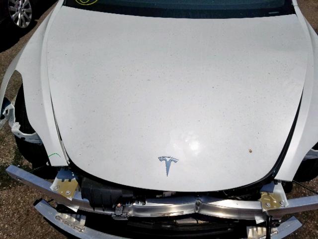 5YJ3E1EA3JF162410 - 2018 TESLA MODEL 3 WHITE photo 7