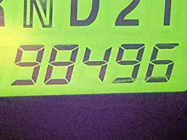 4F2CZ06174KM02854 - 2004 MAZDA TRIBUTE ES 银色 照片 8