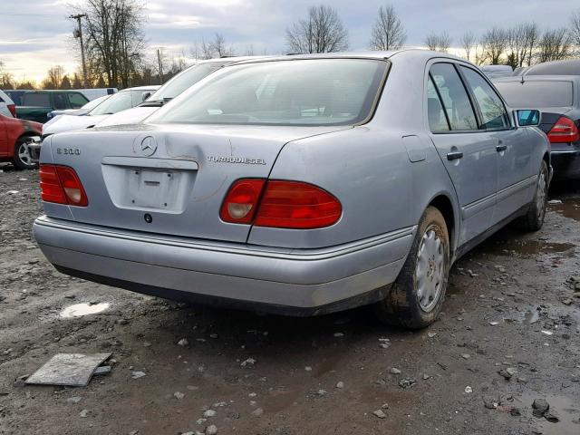 WDBJF25H2XA934936 - 1999 MERCEDES-BENZ E 300TD SILVER photo 4