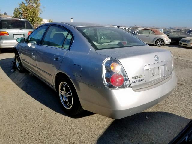 1N4AL11D33C239988 - 2003 NISSAN ALTIMA BAS SILVER photo 3