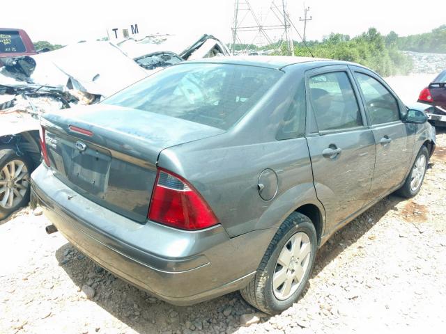 1FAFP34N67W351392 - 2007 FORD FOCUS ZX4 GRAY photo 4