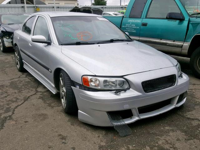 YV1RH52Y242365302 - 2004 VOLVO S60 R SILVER photo 1