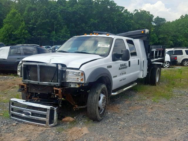 1FDAW57P05EC57765 - 2005 FORD F550 SUPER WHITE photo 2