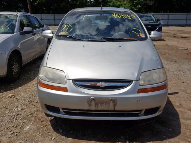 KL1TJ52674B178644 - 2004 CHEVROLET AVEO LS SILVER photo 9