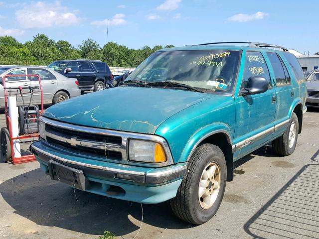 1GNDT13W2SK230622 - 1995 CHEVROLET BLAZER TURQUOISE photo 2