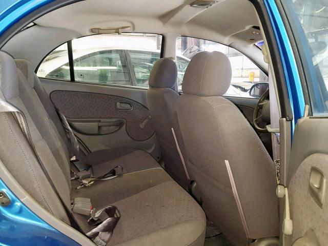 KNADC125446317433 - 2004 KIA RIO BLUE photo 6