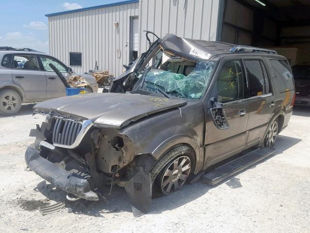 5LMFU27RX3LJ20432 - 2003 LINCOLN NAVIGATOR BROWN photo 2