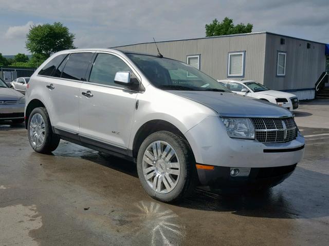 2LMDJ8JC2ABJ30318 - 2010 LINCOLN MKX SILVER photo 1