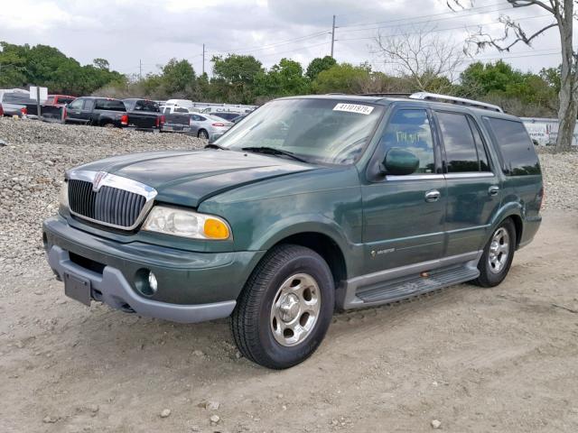 5LMFU28A6YLJ28186 - 2000 LINCOLN NAVIGATOR 绿色 照片 2