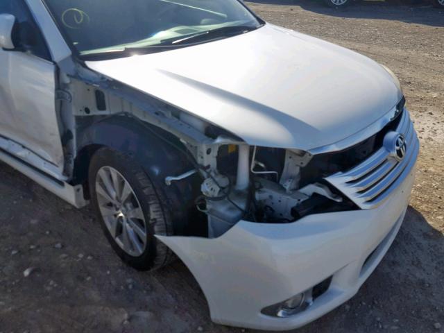 4T1BK3DB4BU371802 - 2011 TOYOTA AVALON BAS WHITE photo 9