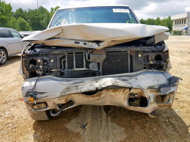 1GKEK13R5YR144039 - 2000 GMC YUKON DENA SILVER photo 9