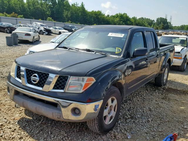 1N6AD09U27C443562 - 2007 NISSAN FRONTIER C BLACK photo 2