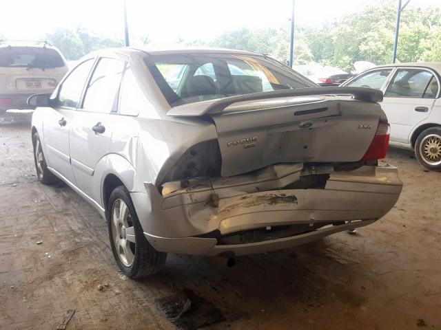 1FAHP34NX6W230288 - 2006 FORD FOCUS ZX4 SILVER photo 3