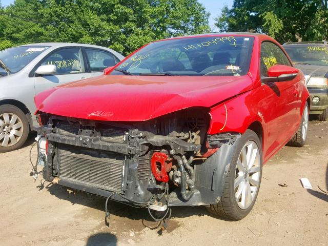 WVWBW7AH7CV003358 - 2012 VOLKSWAGEN EOS KOMFOR RED photo 2