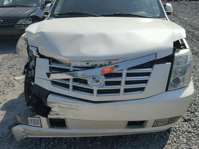 3GYFK62837G195697 - 2007 CADILLAC ESCALADE E WHITE photo 7