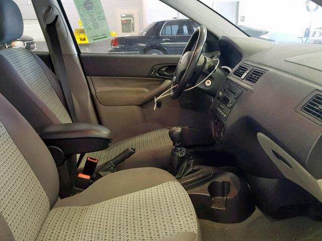 1FAHP34N07W233153 - 2007 FORD FOCUS ZX4 GRAY photo 5