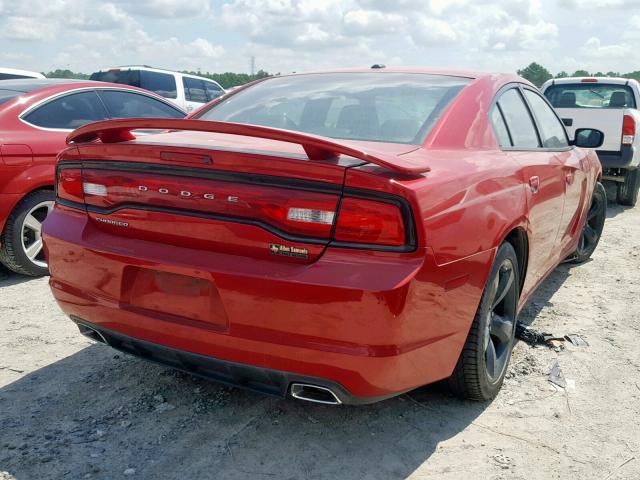 2C3CDXHG9CH272126 - 2012 DODGE CHARGER SX RED photo 4