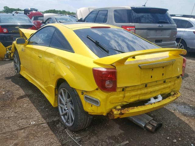 JTDDR32T130148453 - 2003 TOYOTA CELICA GT YELLOW photo 3