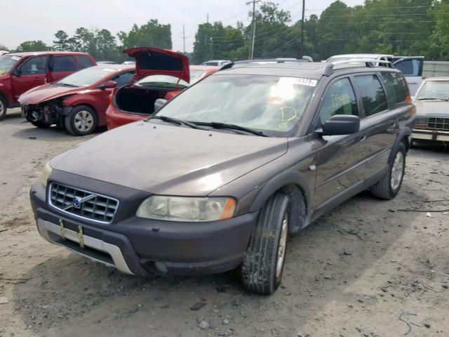 YV4SZ592561215390 - 2006 VOLVO XC70 BEIGE photo 2