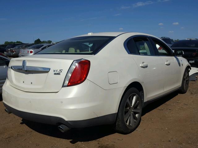 1LNHM94R89G616727 - 2009 LINCOLN MKS WHITE photo 4